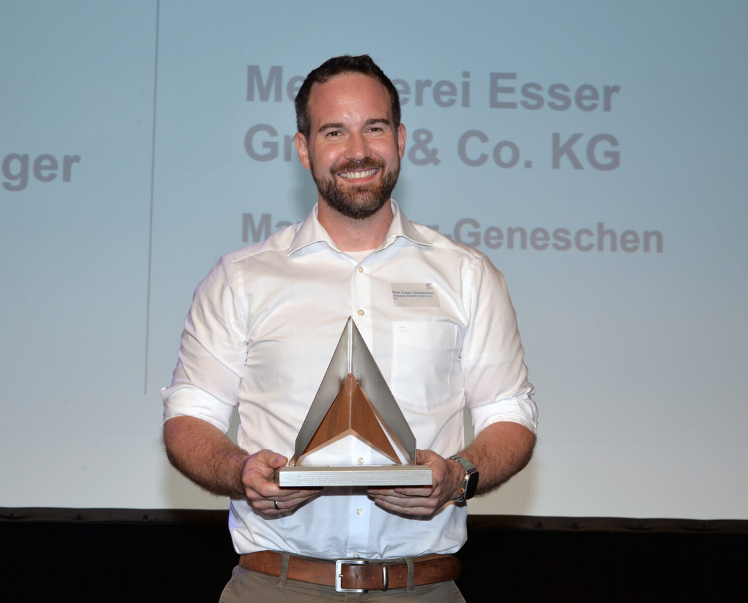 Max Esser-Geneschen, Geschäftsführer der Metzgerei Esser freut sich sehr über die Auszeichnung und dass das Konzept mit hohen Nachhaltigkeitskriterien, sowohl für Tierwohl als auch für landwirtschaftliche Produkte, aufgeht.